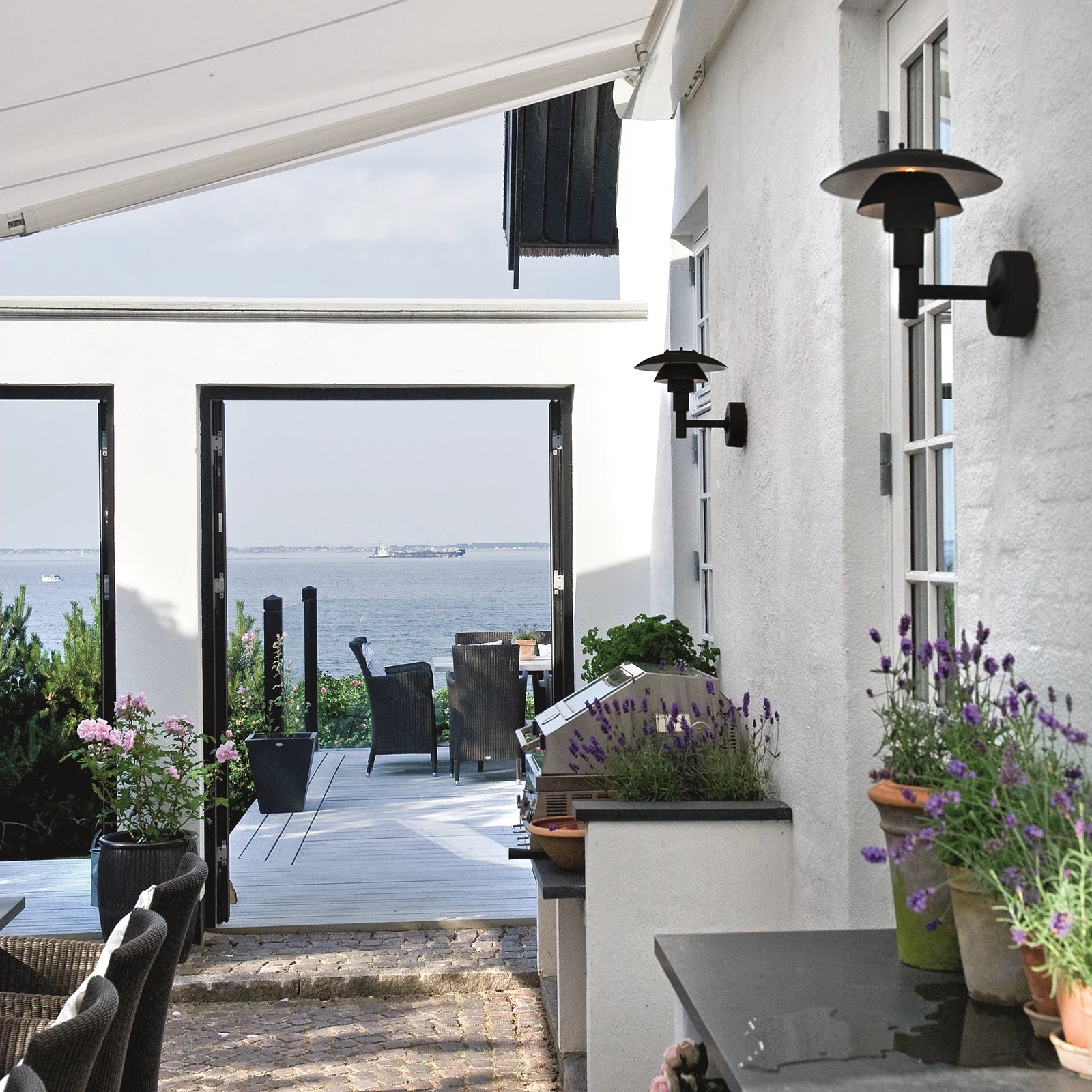 PH 3-2½ utendørs vegglampe