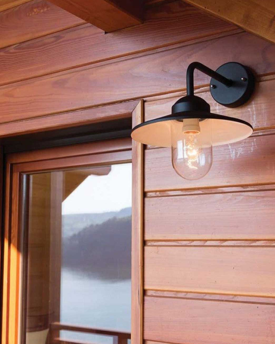 Vansbro 1920 utendørs vegglampe