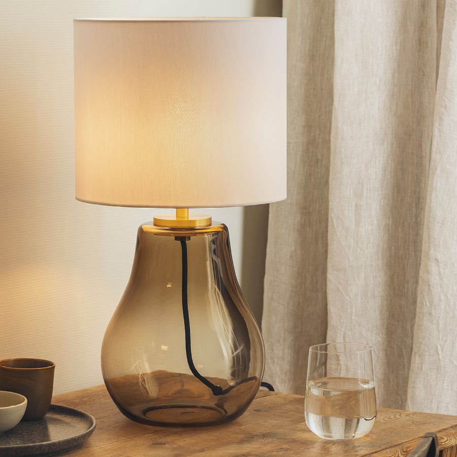 Hitra bordlampe