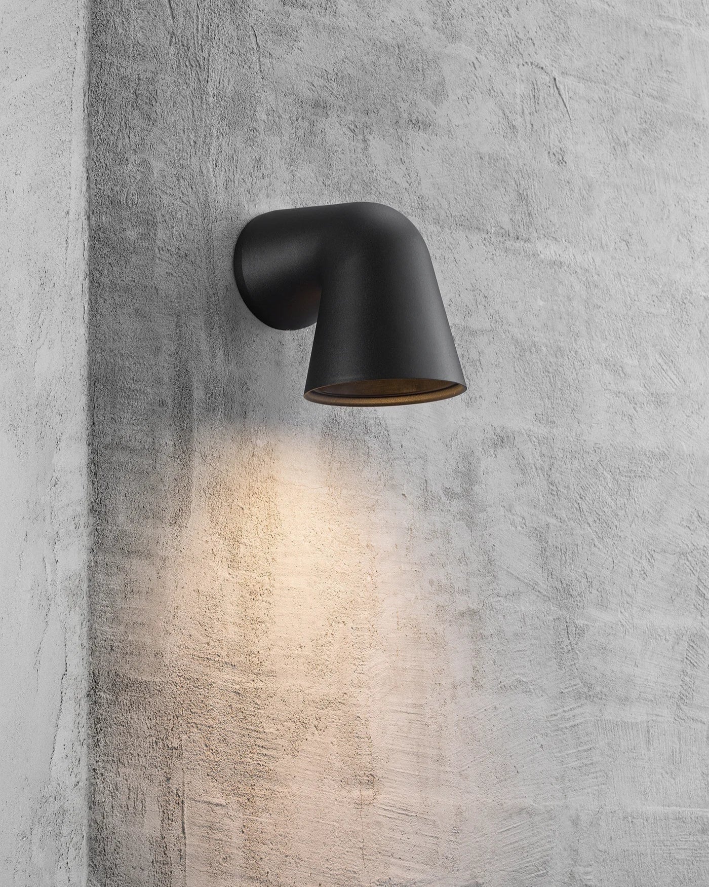 Front single vegglampe