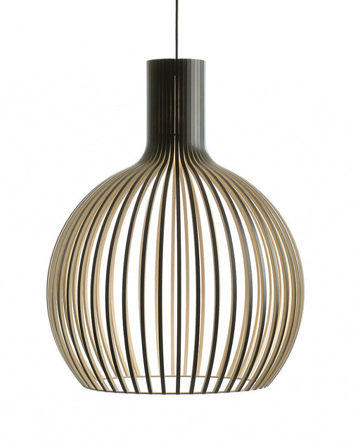 Octo 4240 pendellampe i sort tre fra Secto Design
