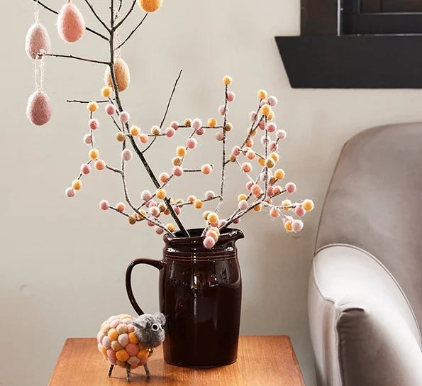 ULLFILT KVIST M/ BÆR GYLDEN VÅR